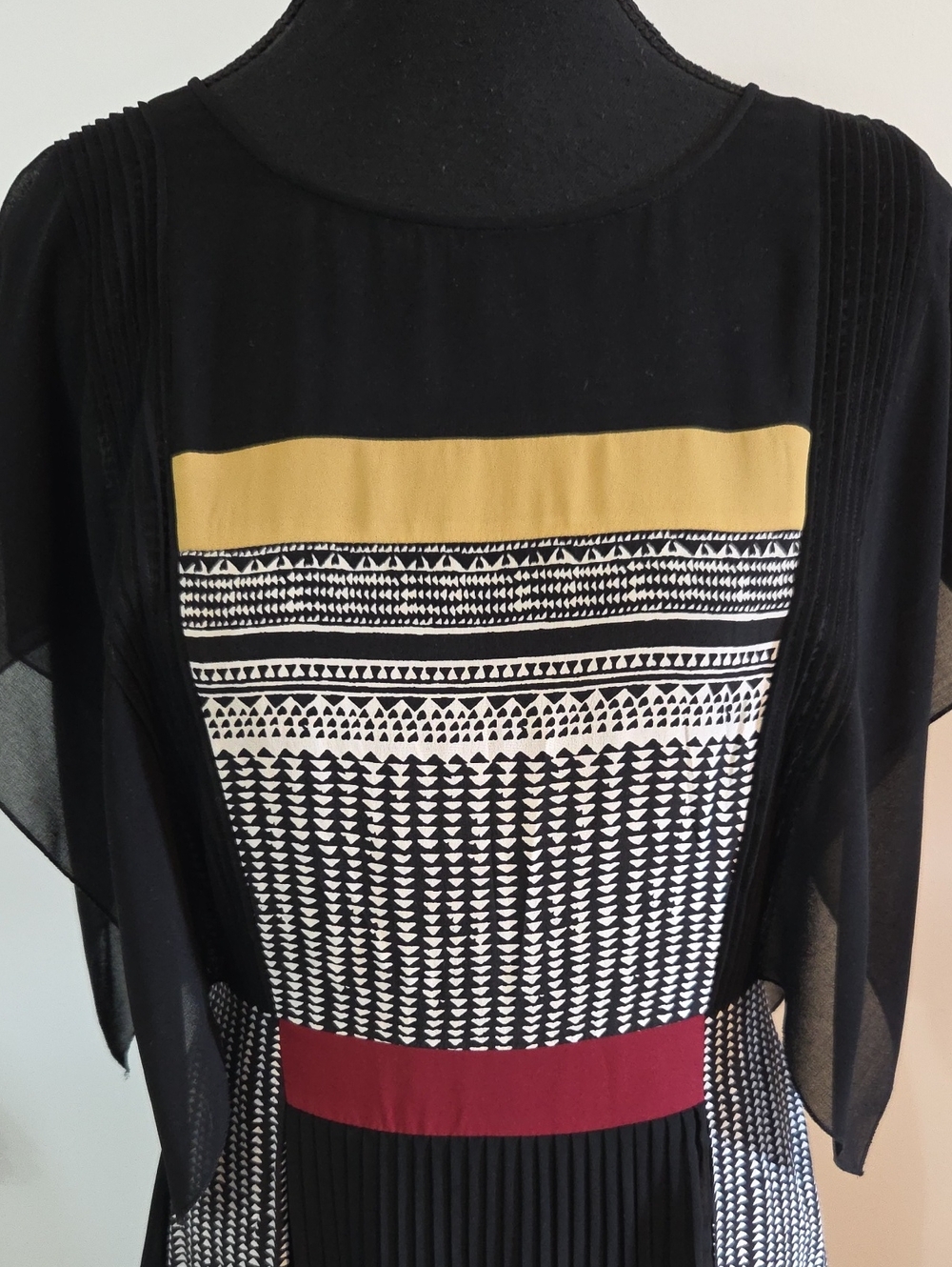 BCBG MAXAZRIA "Caterina" Runway Silk print pleated midi dress Sz S - Picture 7 of 15